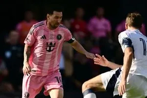 فريق ميسي يتوج بالدوري الأمريكي للمرة الأولى