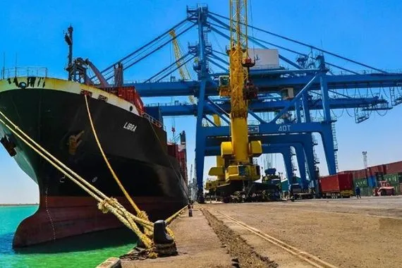 الموانئ استقطاب الخطوط الملاحية وشركات الشحن أسهم في ارتفاع الإيرادات