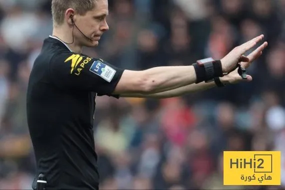 أرقام خاصة بحكم مباراة باريس ورين