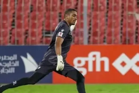 أداء سيئ بالأرقام من حارس البحرين أمام الجزائر