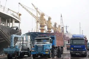 المنافذ الحدودية تعلن تحقيقها إيرادات تجاوزت 2 2 تريليون دينار لعام 2025