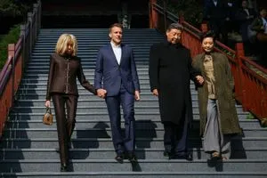 ماكرون يهدّد الصين برسوم جمركية في خلال أشهر