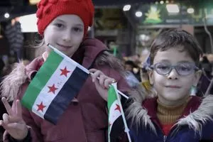 احتفالات سورية بمرور سنة على التغيير وحجم جرائم الأسد يعوق العدالة الانتقالية