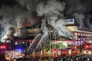 مقتل 23 شخصا بحريق في ملهى ليلي بالهند