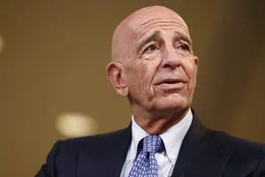 مبعوث اميركي لا مجتمع أعرق من العراقيين والقرار بيدكم