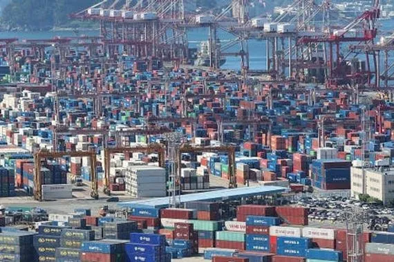 باستثناء أشباه الموصلات انكماش متوقع للصادرات الكورية في 2025