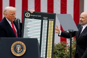 رئيس وزراء سنغافورة العالم في حالة أسوأ بعد الرسوم الجمركية الأميركية