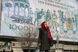 كيف انهارت معيشة الطبقة المتوسطة في إيران خلال عقد