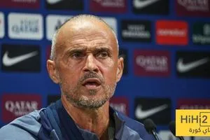 انريكي يستعين بجدته للرد على انتقادات الصحافة الفرنسية