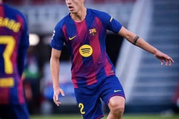 جيرونا يريد تكرار سيناريو إيريك غارسيا مع مارك بيرنال