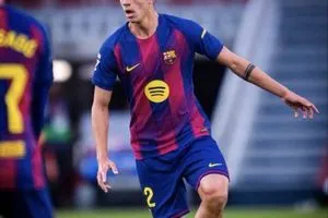 جيرونا يريد تكرار سيناريو إيريك غارسيا مع مارك بيرنال