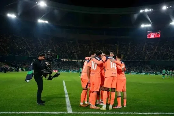 برشلونة يقدم موسم إستثنائي هجوميا مع فليك