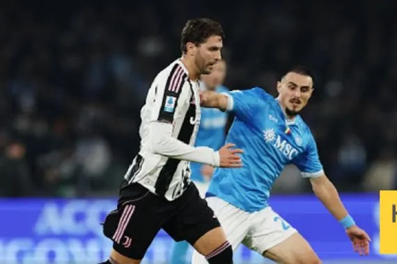 نابولي يعود للصدارة بفوز صعب على يوفنتوس