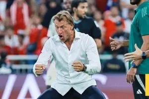 المنتخب السعودي ينتظر عودة رينارد