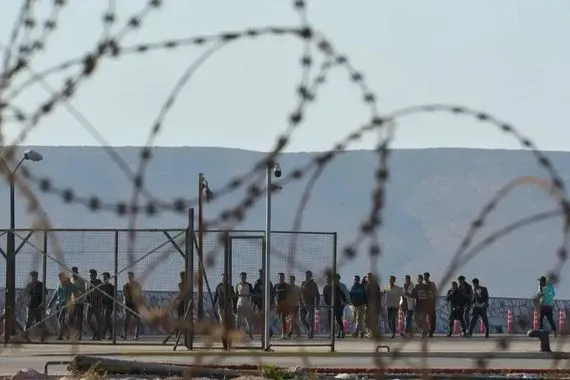 بينها إبعاد لدول خارج التكتل الاتحاد الأوروبي يشدد سياساته على المهاجرين شفق نيوز