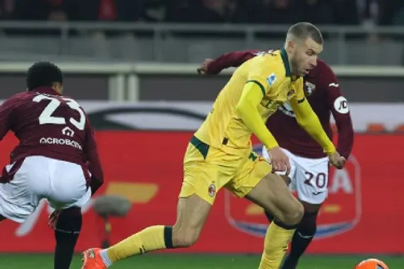 الشوط الأول تقييم لاعبي ميلان ضد تورينو