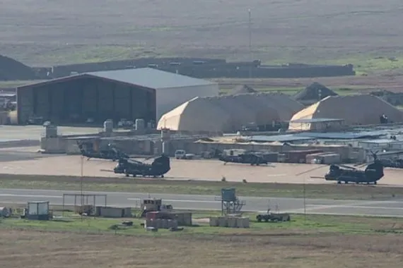 هبوطٍ اضطراري لمروحية أمريكية في محيط قاعدة الحرير قرب أربيل