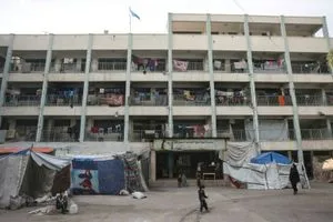 فتح معبر الأردن لنقل المساعدات وحماس تشترط وقف انتهاكات إسرائيل لبدء المرحلة الثانية