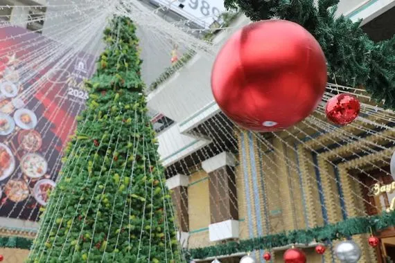 بابا نويل يربك الأسواق العراقية صور شفق نيوز