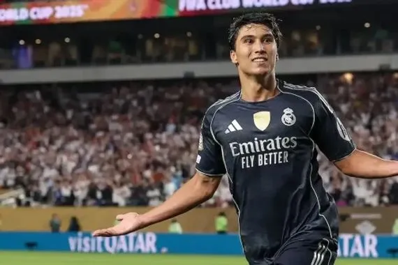 وجهة جديدة أمام غونزالو غارسيا للرحيل في يناير