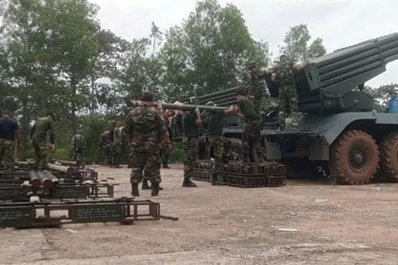 تايلاند تطلق عملية عسكرية واسعة قرب الحدود مع كمبوديا