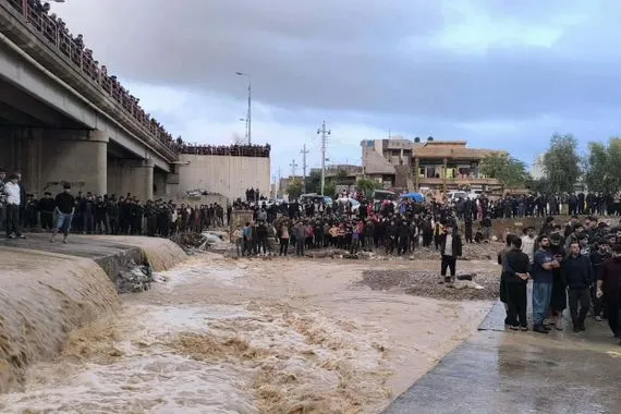 سيول كلار تودي بحياة طفل وفرق الإنقاذ تبحث عن جثته شفق نيوز