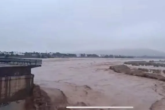 سيول طوزخورماتو تخرج الجسر الرئيس عن الخدمة كاملة وتشل الحركة نحو كركوك شفق نيوز