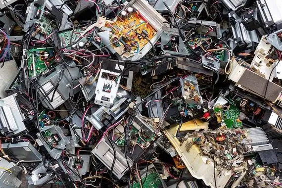 البيئة تعلن إعداد خطة وطنية للاستفادة من النفايات الإلكترونية وكالة الانباء العراقية واع