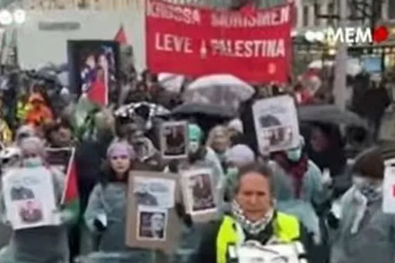 مئات المواطنين في ستوكهولم يتظاهرون احتجاجا على انتهاكات إسرائيل بغزة