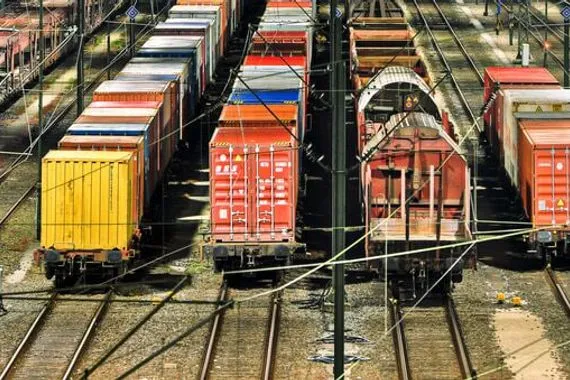 طهران تؤكد العمل على استكمال الممرات الدولية مع روسيا وتركيا وباكستان