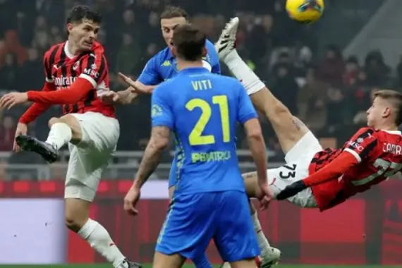 تاريخ مواجهات ميلان وساسولو