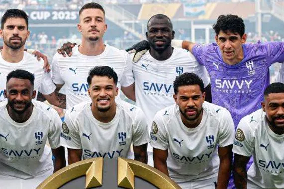 الهلال يفتح ملف التجديد مع 4 لاعبين