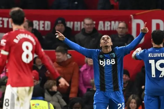 مانشستر يونايتد يعثر أمام بورنموث بتعادل مثير في البريميرليج وكالة الانباء العراقية واع