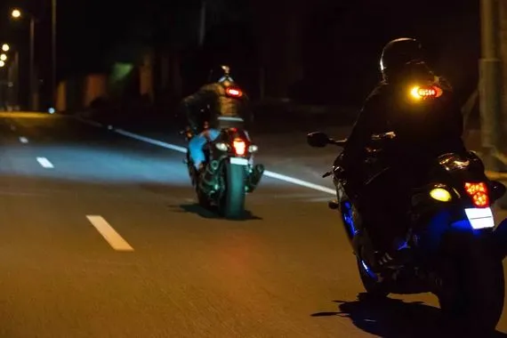 ميسان تحظر سير الدراجات النارية خلال الليل