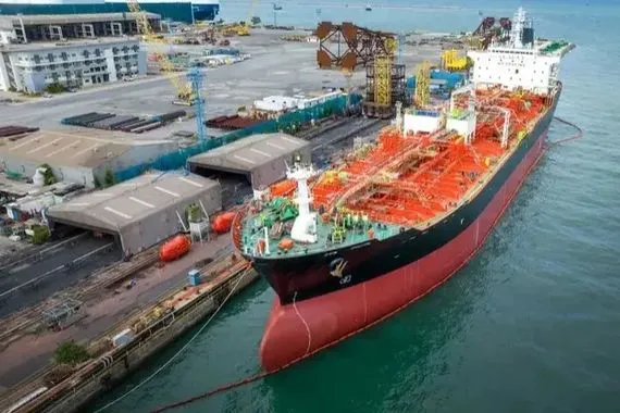 خوفاً من عقوبات أميركية 5 ناقلات نفط عملاقة تتراجع عن وجهتها شفق نيوز