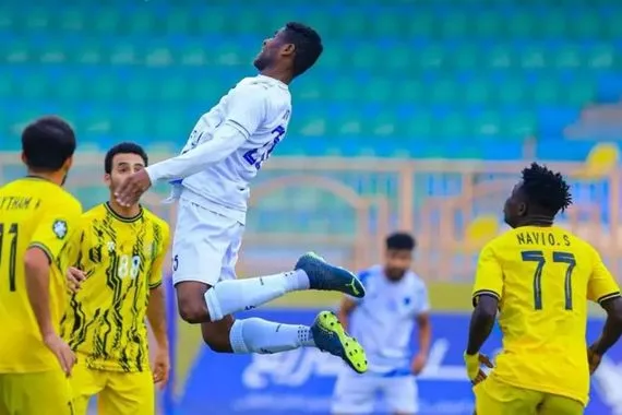 غرامات وإيقاف بحق أندية ولاعبين في الدوريين العراقيين الممتاز والصالات شفق نيوز