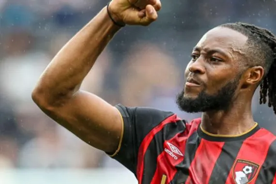 سيمينيو يسجل التعادل في مانشستر يونايتد