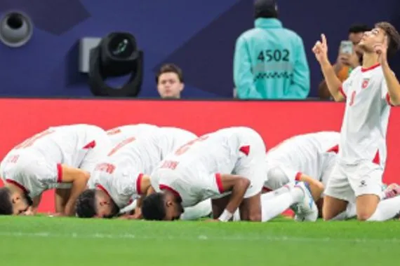 رغم السقوط بثلاثية الإمارات تربك المغرب بالأرقام