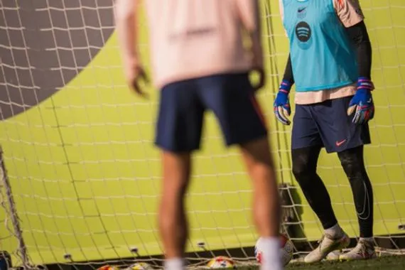 رسالة مبطنة من برشلونة قبل ساعات من مواجهة غوادالاخارا