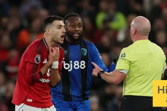 الشوط الأول مانشستر يونايتد يتقدم على بورنموث بهدفين مقابل هدف