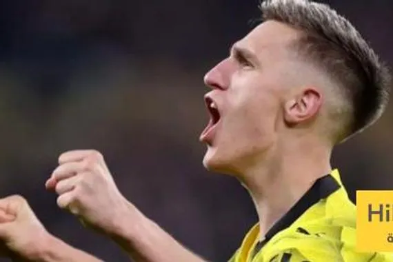 شلوتربيك يقترب من مغادرة دورتموند والبارسا يراقب عن كثب