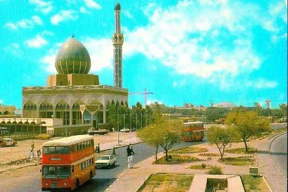 علاوي الحلة محلة وسوق شعبي وكراج للنقل