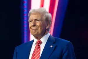 ترامب نبني قوس نصر في واشنطن سيتفوق على جميع أمثاله في العالم