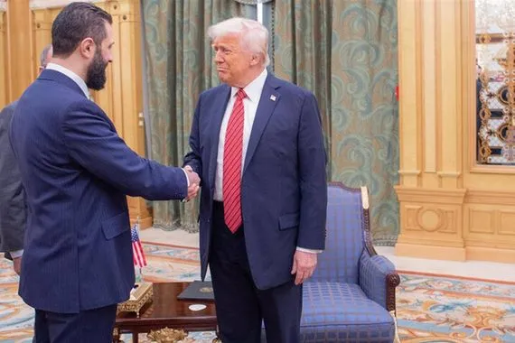 ترامب يدافع عن الشرع بعد هجوم تدمر