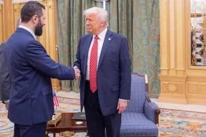 ترامب يدافع عن الشرع بعد هجوم تدمر