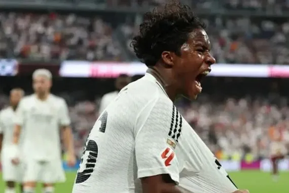 ألونسو يتحدث عن احتمال رحيل إندريك في يناير