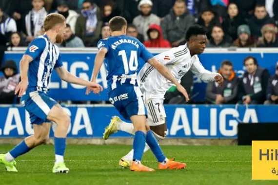 لجنة الحكام تؤكد صحة قرار الفار في لقطة فينيسيوس ضد الافيس