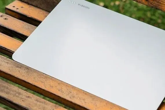 انفجار جهاز لوحي بيد طفل يثير هلع الصينيين فيديو شفق نيوز