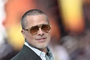 مفاجأة لمعجبي براد بيت هذا هو الاسم الحقيقي الكامل للنجم العالمي