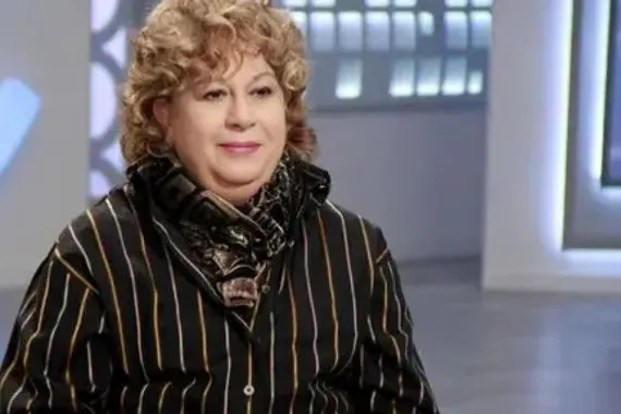 وفاة الفنانة المصرية سمية الألفي بعد صراع مع المرض شفق نيوز